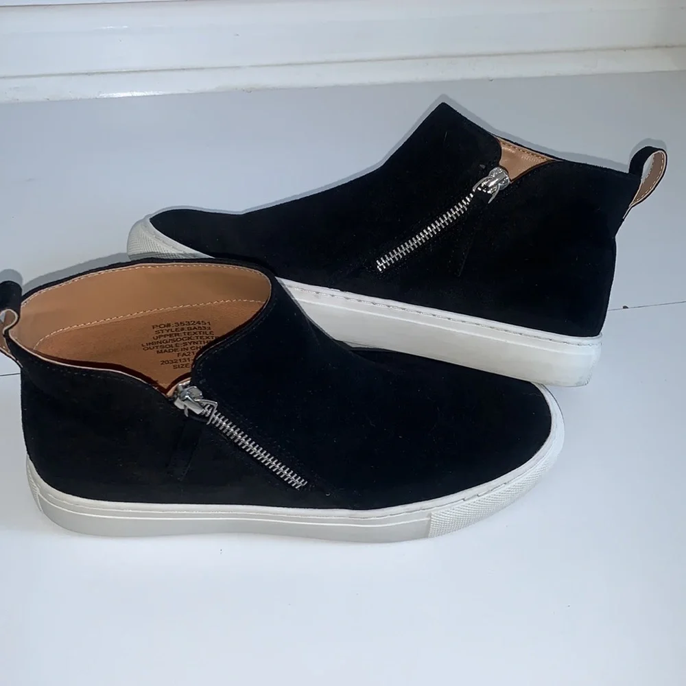 J.Crew Faux suede hight top boots‎ black Size 7.5